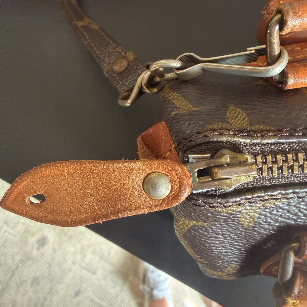 Authentic Louis Vuitton Mini Speedy HL - Picture 11 of 11